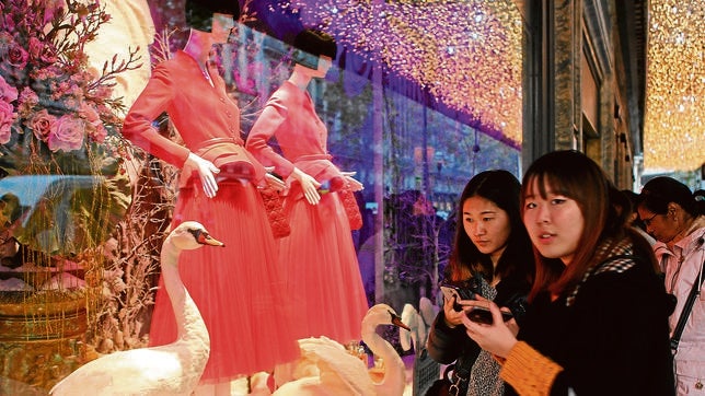 Francia: sector público y privado, juntos para vender París