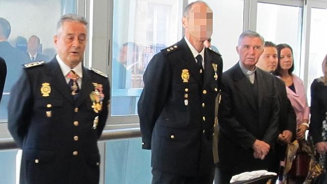 La mujer «fuerte» del policía