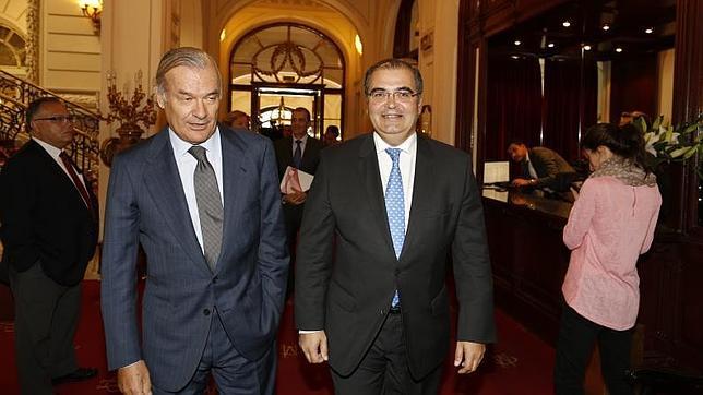 En directo_Ángel Ron: «Es el momento de bajar impuestos»