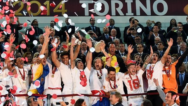 El Sevilla, campeón de la Europa League desde el punto de penalti