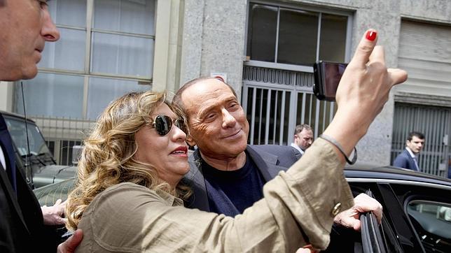 Escándalo en Italia por un supuesto complot de la UE para tumbar a Berlusconi