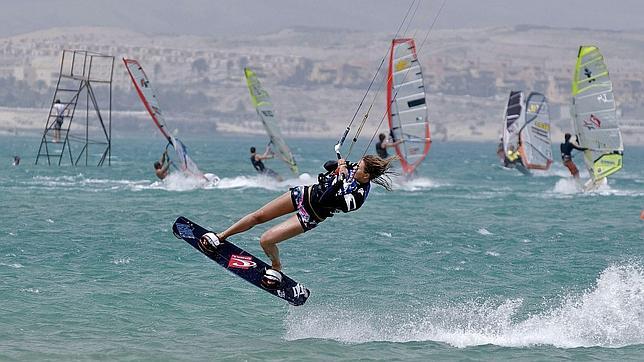 Fuerteventura camina hacia un récord: 2,5 millones de turistas en 2014