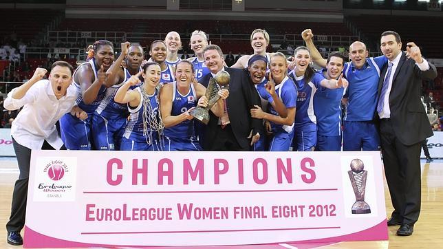 El Ros Casares se integra en el Valencia Basket y aporta nueve equipos femeninos