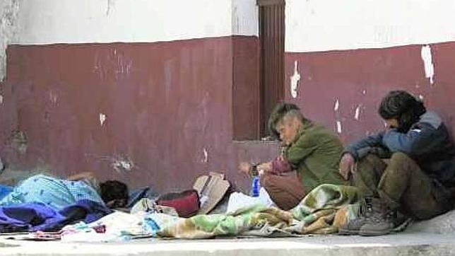 Heroinómanos en el poblado de Las Barranquillas