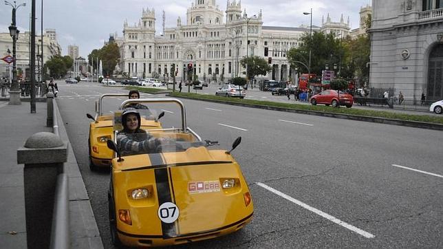 El GPS que tienen integrado los GoCar relata las curiosidades de los sitios emblemáticos a su paso