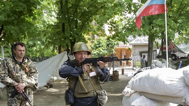 Prorrusos de Donetsk y Lugansk toman 11 comisiones electorales de distrito