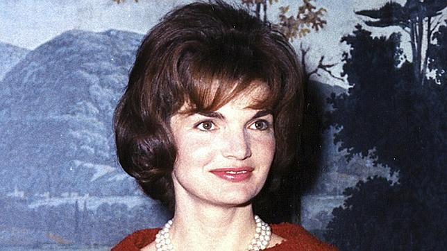 Suspendida la subasta de las cartas de Jacqueline Kennedy con un cura irlandés