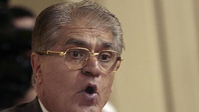 Manuel Fernández lamenta su frase sobre la mujer, aunque la dijera citando a Alfonso Guerra