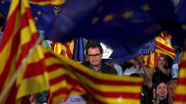 El Supremo prohíbe las consultas paralelas en Cataluña el día de las elecciones