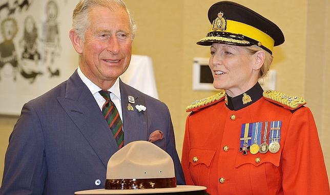 Moscú reacciona cómo prometió: airea las ligazones nazis de los Windsor en una TV