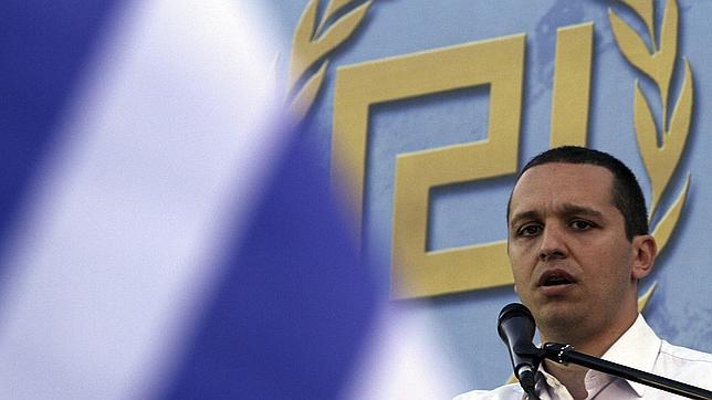 El portavoz de la formación neonazi griega Amanecer Dorado, Ilias Kasidiaris