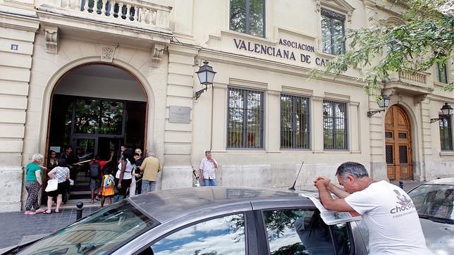 Uno de cada cuatro valencianos corre riesgo de caer en situación de pobreza