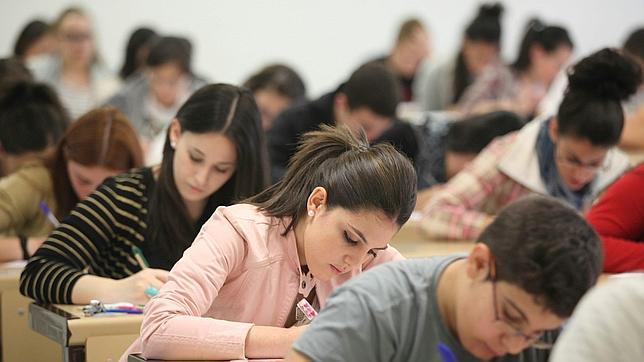 ¿Cómo evitar ser un manojo de nervios en los exámenes de Selectividad?