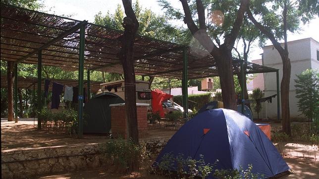 Las pernoctaciones extrahoteleras se disparan un 35% en abril por la Semana Santa