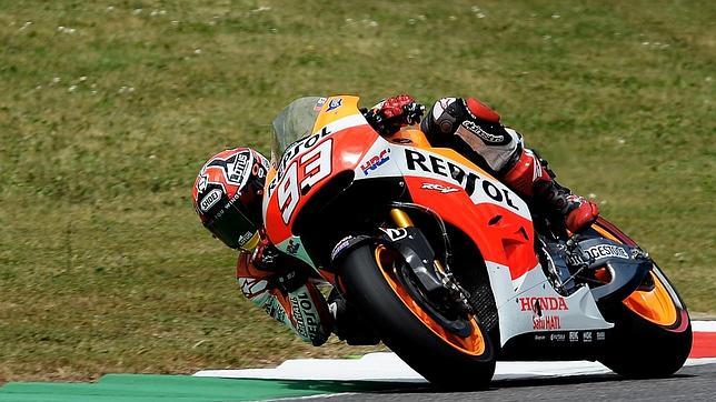 La sexta maravilla de Márquez ante el retorno de Lorenzo