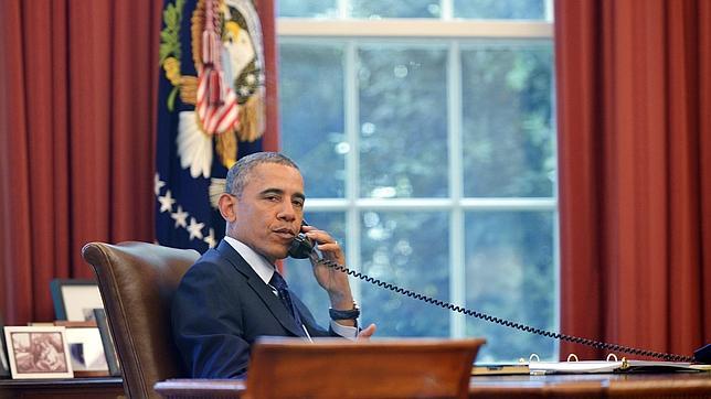 Obama viaja a Europa con el objetivo de aliviar la crisis en Ucrania