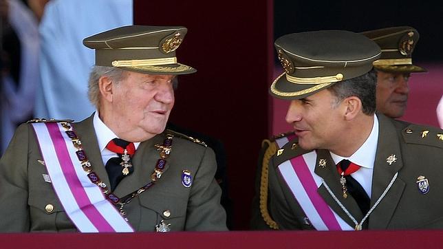 El Rey decidió abdicar tras la fallida reaparición en enero después de la operación