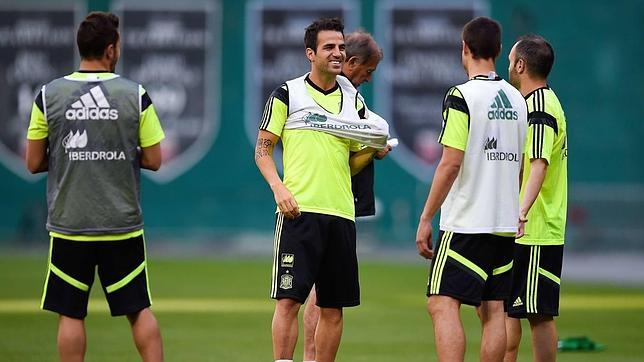 Cesc Fábregas será oficialmente del Chelsea antes de que empiece el Mundial