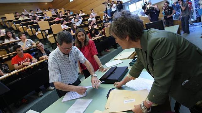 Comienzo de los exámenes de selectividad en la Universidad Complutense de Madrid