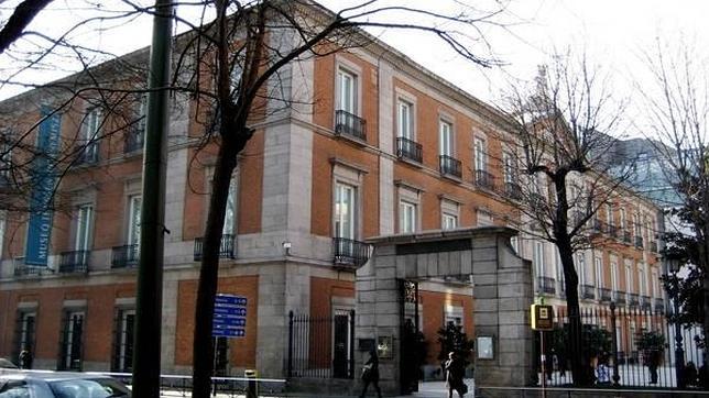 Puerta de acceso al Museo Thyssen-Bornemisza