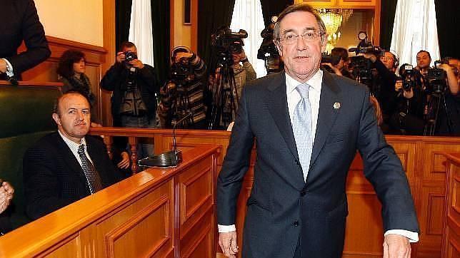 Ángel Currás, 26 meses al frente del Ayuntamiento de Santiago