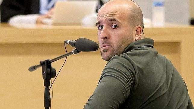 Dos etarras, condenados a solo dos años porque su causa sufrió un retraso de siete