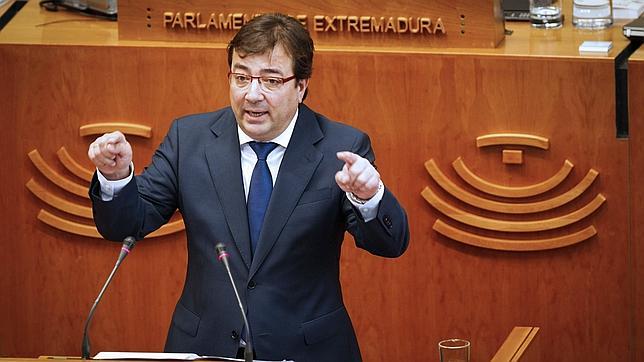 Fernández Vara invita a dimitir a los barones que fracasaron en las europeas