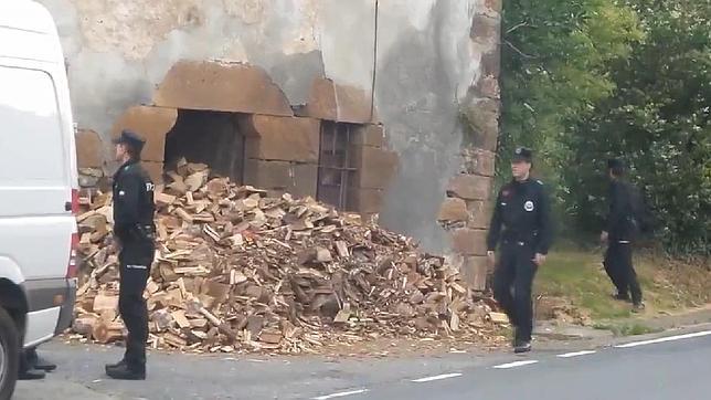 Una explosión destapa un enorme arsenal de la guerra civil en una casa de Vizcaya