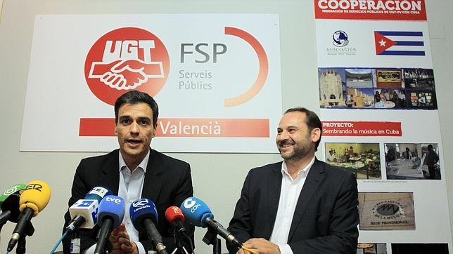 Pedro Sánchez busca el apoyo de Ximo Puig