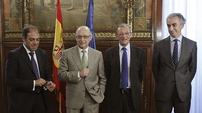 Montoro se reunió este lunes con los representates de las asociaciones de autónomos
