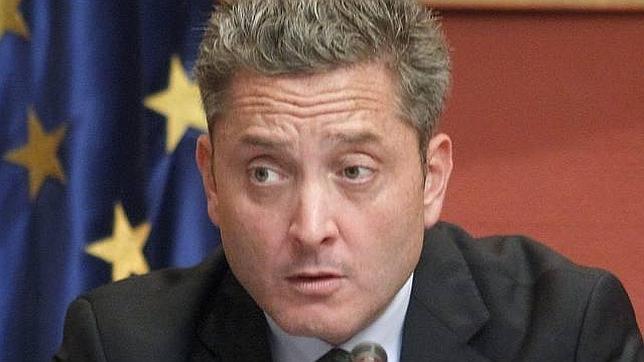 La ausencia de dos consejeros de CC impide tratar el cese de «Willy» García en la TV Canaria