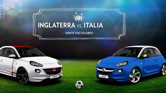 Coches vestidos de futbolistas