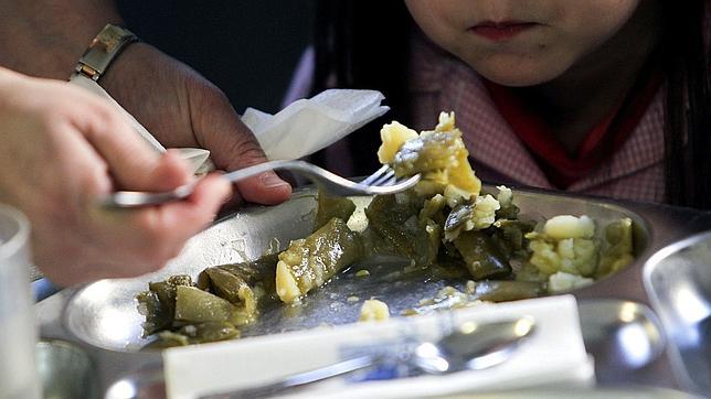 Benestar busca paliar la desnutrición infantil «en el seno de la familia»