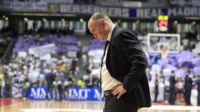 Laso dirigirá al Real Madrid en muletas