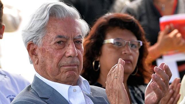 Vargas Llosa: «La mejor manera de morirme sería con la pluma en la mano»
