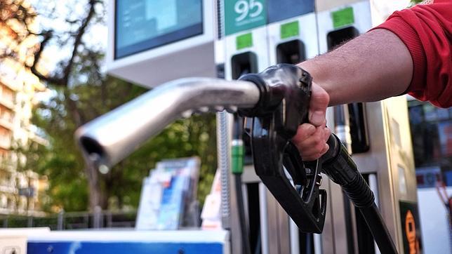 Los precios de los carburantes alcanzan los máximos del año en España
