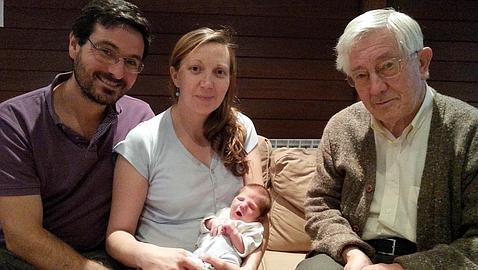 Navares de las Cuevas da la bienvenida al primer bebé en medio siglo