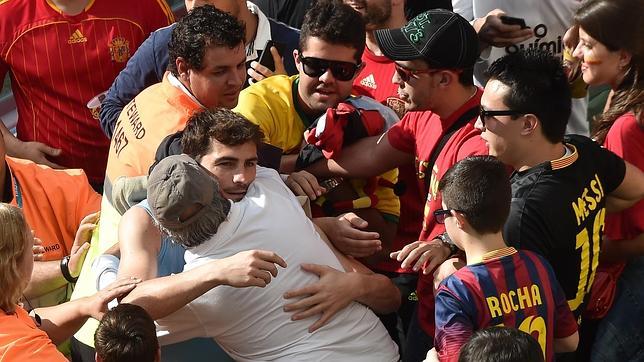 Casillas-Diego López, competencia extrema por la Supercopa