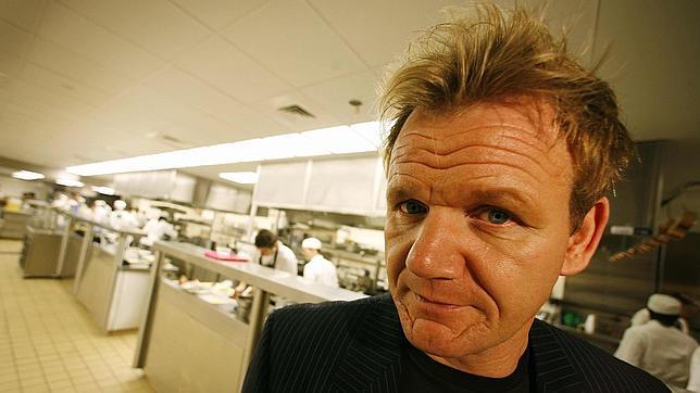 El chef Gordon Ramsay abandona los fogones de «Pesadilla en la cocina»