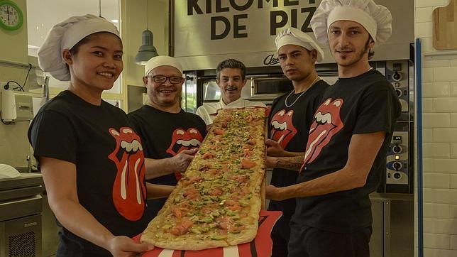 «Kilómetros de pizza» gratis para homenajear a The Rolling Stones