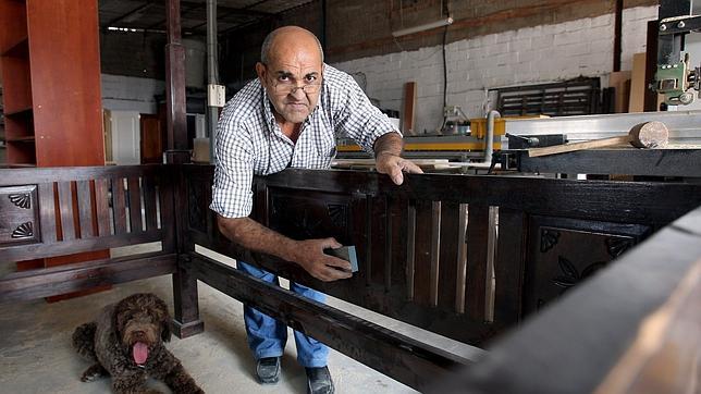 Algunos autónomos, como el carpintero del ejemplo, se verán perjudicados por otra medida