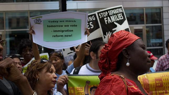 Obama pide otros 2.000 millones de dólares para frenar la llegada de niños centroamericanos