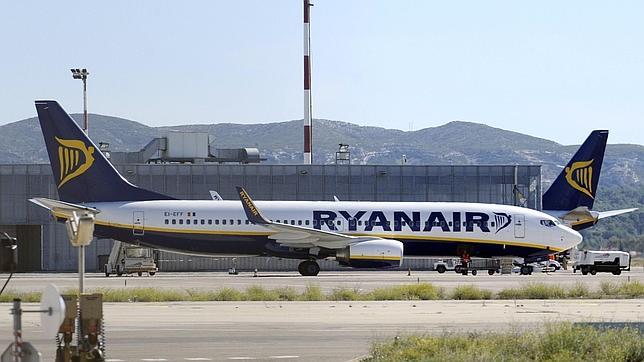 Dos aviones de Ryanair chocan sin causar heridos en el aeropuerto de Stansted
