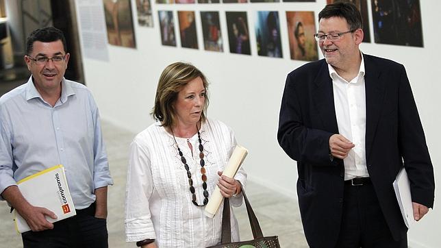 El tripartito replica a Fabra y carga contra los bancos catalanes