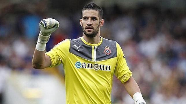 Así es Casilla, en singular