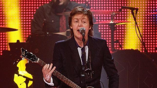 Paul McCartney reanuda la gira después de su enfermedad