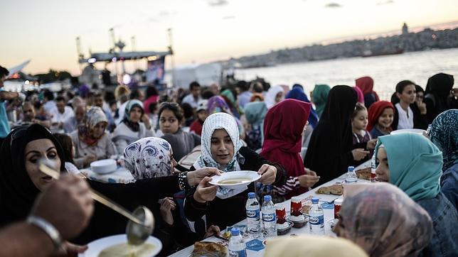 Así reciben el almuerzo en Turquía