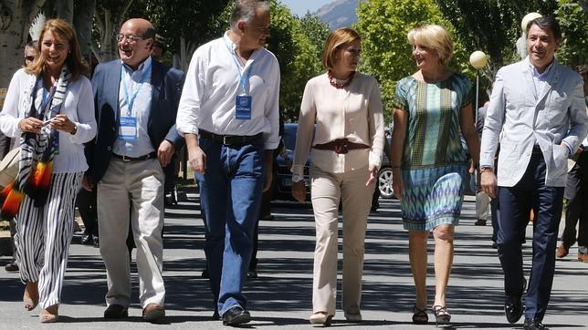 Cospedal defiende la elección directa de alcaldes: «No puede salir de los despachos»