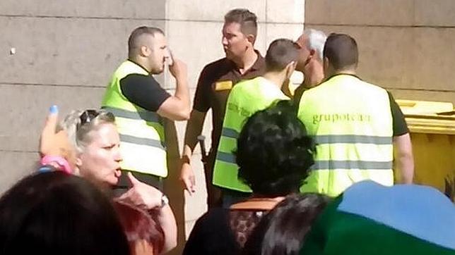 Las fans de One Direction, «acorraladas» antes del concierto en Madrid