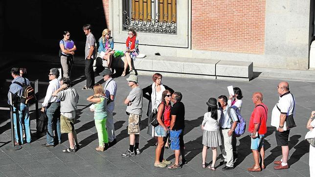 Madrid «gana» medio millón más de turistas en 2014